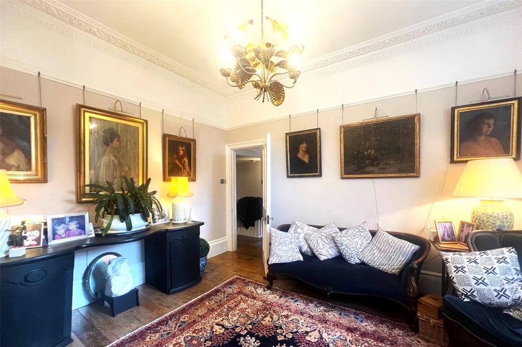 The Lounge