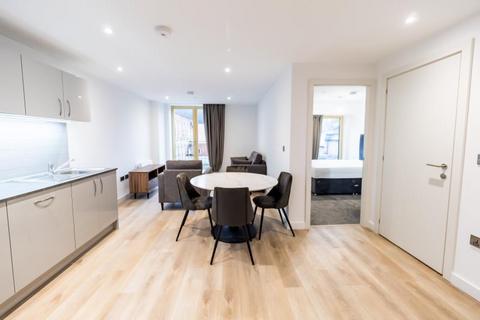 Flat 25 :: The Quarters