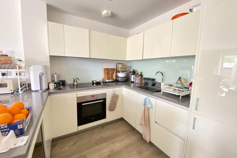3 bedroom townhouse for sale - WOKING
