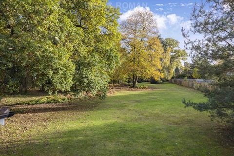 1 bedroom retirement property for sale - Whiteley Village, Walton On Thames KT12