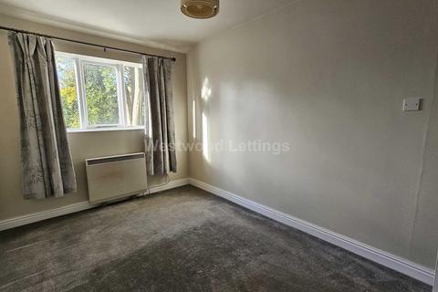 1 bedroom flat to rent, Spout Hall, St Edward Street, Leek