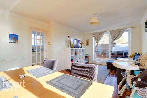 3 Wythefield, Basildon, SS13 3EN