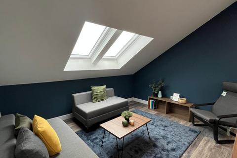 undefined, Flat 3, Commercial Point, Wollaton Road, Beeston, Nottingham. NG9 2NG