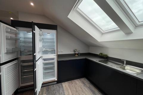 undefined, Flat 3, Commercial Point, Wollaton Road, Beeston, Nottingham. NG9 2NG