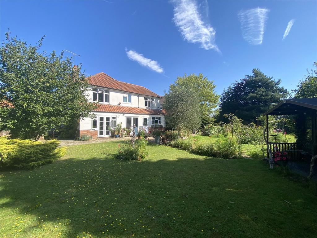 Glenavon Road, Ipswich, Suffolk, IP4 4 bed detached house for sale £
