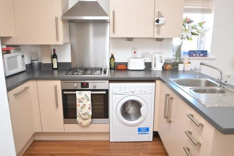 126 Chadwick Road, Slough, SL3 7FW