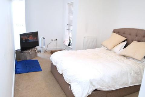 126 Chadwick Road, Slough, SL3 7FW