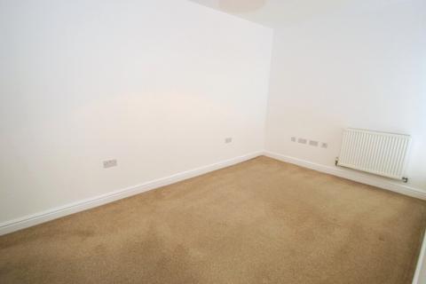 126 Chadwick Road, Slough, SL3 7FW
