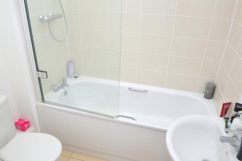 126 Chadwick Road, Slough, SL3 7FW