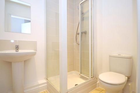 126 Chadwick Road, Slough, SL3 7FW