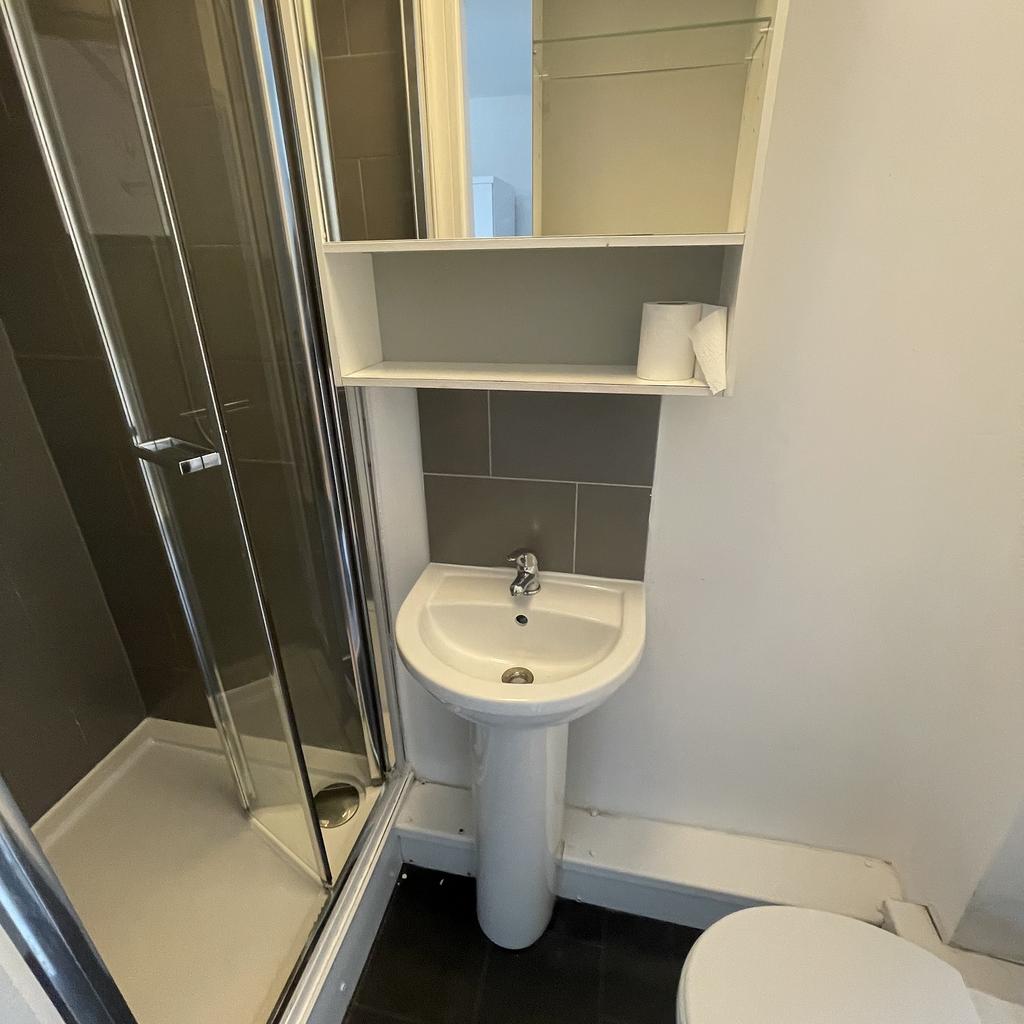 Ensuite In Bedroom 2