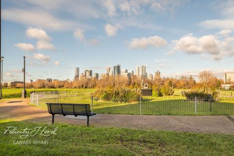 Flat 3, Farnworth House Manchester Road, London, E14 3HY