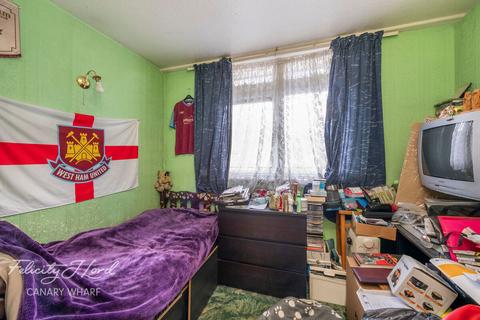 Flat 3, Farnworth House Manchester Road, London, E14 3HY