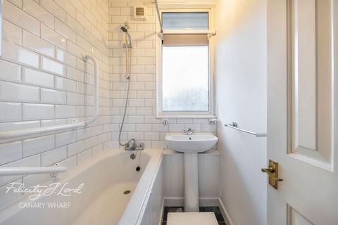 Flat 3, Farnworth House Manchester Road, London, E14 3HY