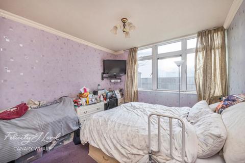 Flat 3, Farnworth House Manchester Road, London, E14 3HY