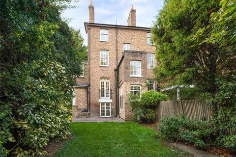 5 bedroom terraced house to rent, Ridgway, London, SW19
