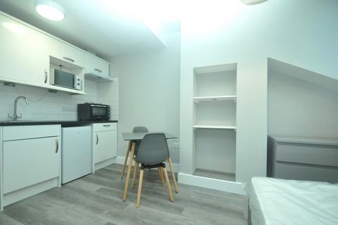 Studio to rent, Mount Parade, Harrogate, North Yorkshire, HG1