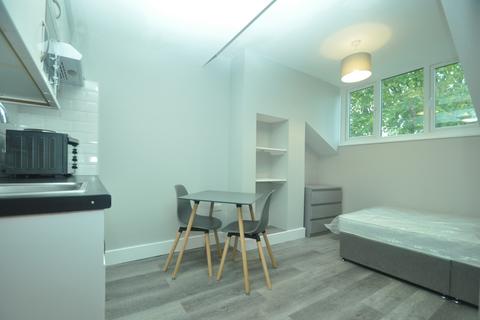 Studio to rent, Mount Parade, Harrogate, North Yorkshire, HG1