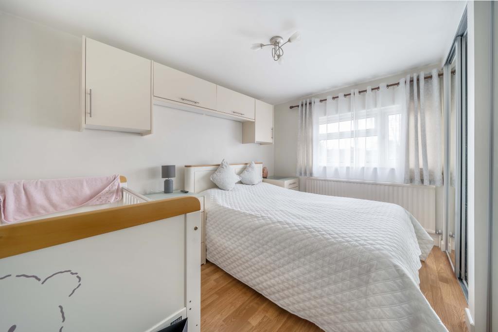 Gainsborough Green, Abingdon, OX14 3 bed terraced house for sale £325,000