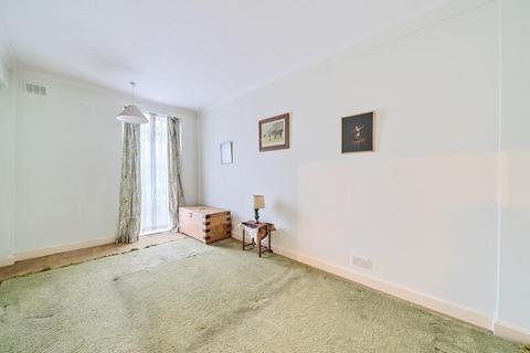 1 bedroom flat for sale, Mortimer Court,  St. John's Wood,  NW8