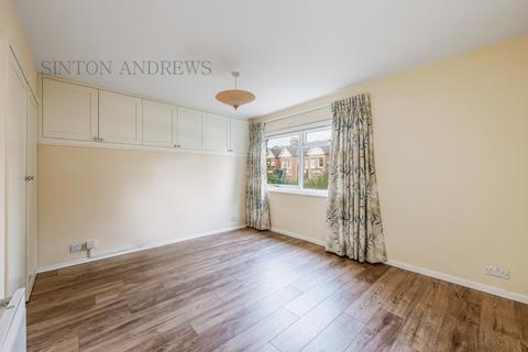 1 bedroom apartment for sale, Maybury Court, Pitshanger Lane, Ealing, W5