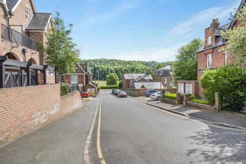 1 bedroom in a house share to rent, 2 Stuart Road, High Wycombe