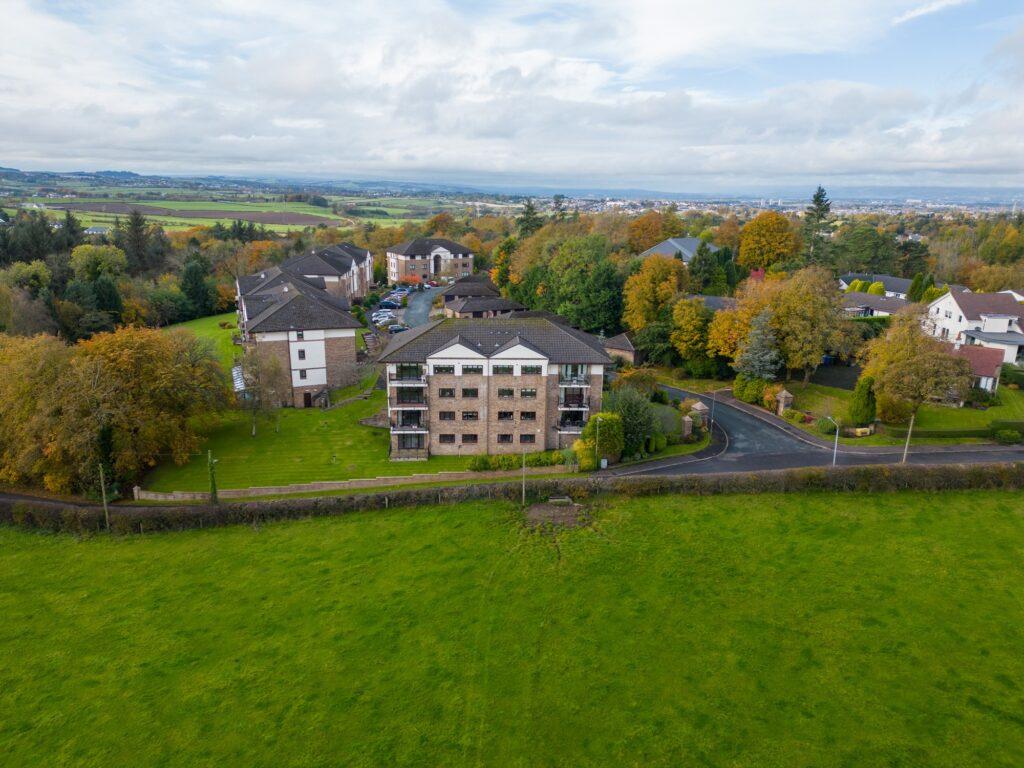 Ravenscourt, Thorntonhall 2 bed apartment for sale £299,000