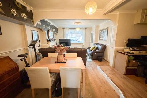 16 Croxton Grove, Birmingham, B33 9LX