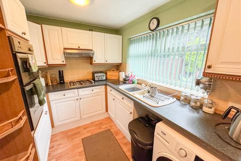 16 Croxton Grove, Birmingham, B33 9LX