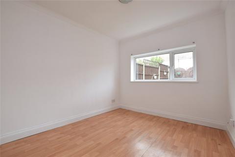 39 Kenneth Road, Romford, RM6 6LL