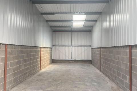 Garage to rent, Blackpool Road, Preston PR4