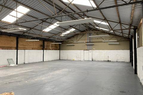 Warehouse to rent, Blackpool Road, Preston PR4