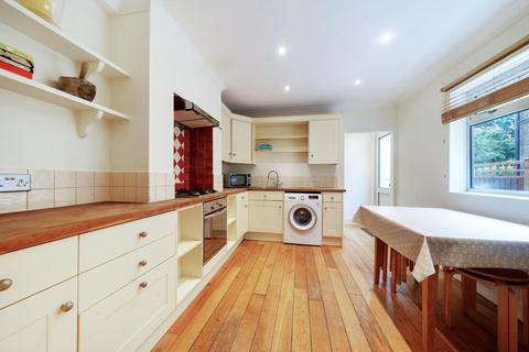 152 Ravensbury Road, London, SW18 4RU