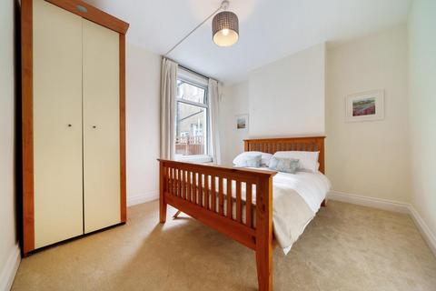 152 Ravensbury Road, London, SW18 4RU