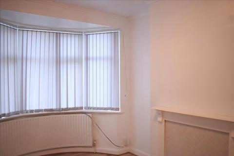 3 bedroom house to rent - Guildford Avenue, Feltham, TW13