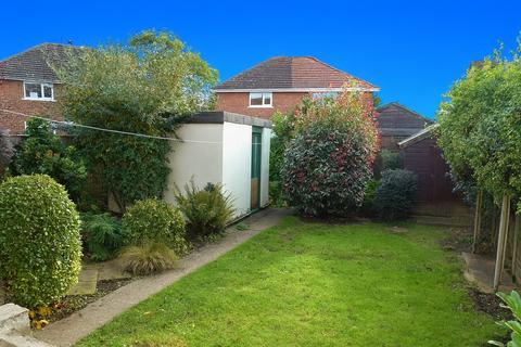 3 bedroom semi-detached house to rent, Sycamore Grove, Cantley, DN4