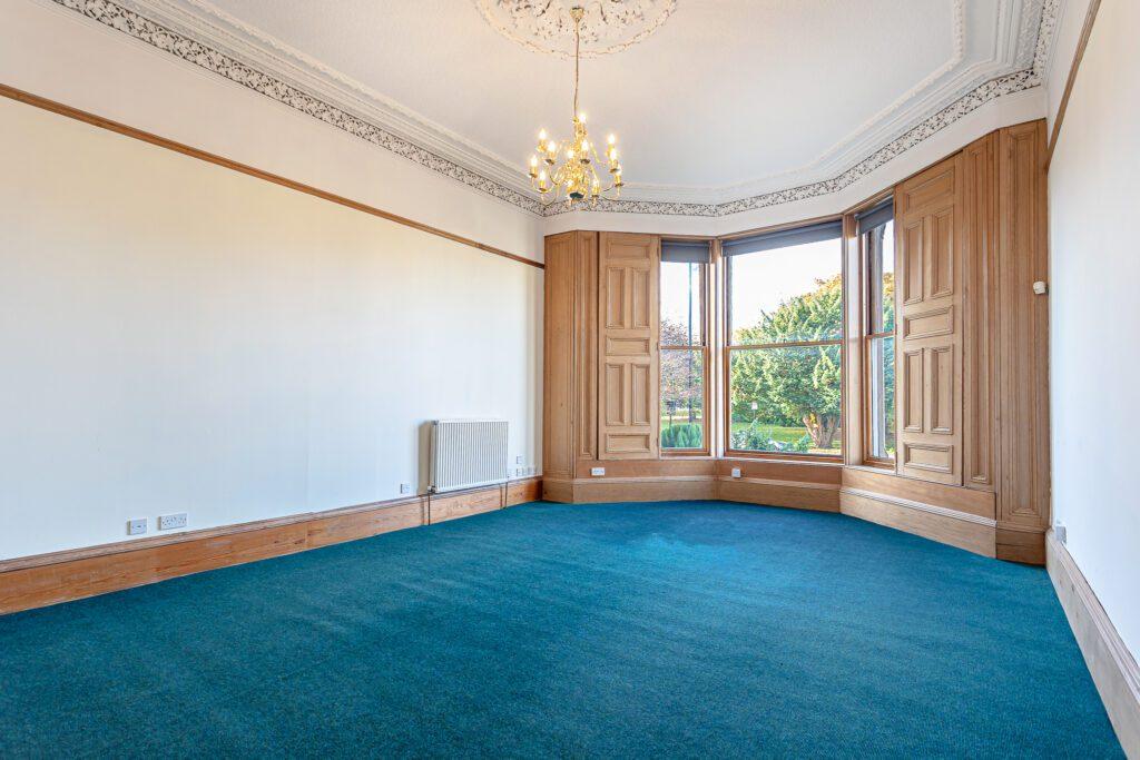 Gladstone Place, Kings Park, Stirling, FK8 5 bed semidetached house