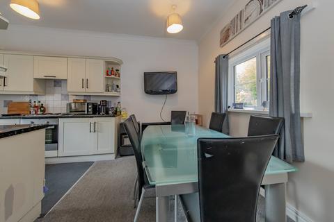 6 East Close, Matfen, Newcastle Upon Tyne, NE20 0TF