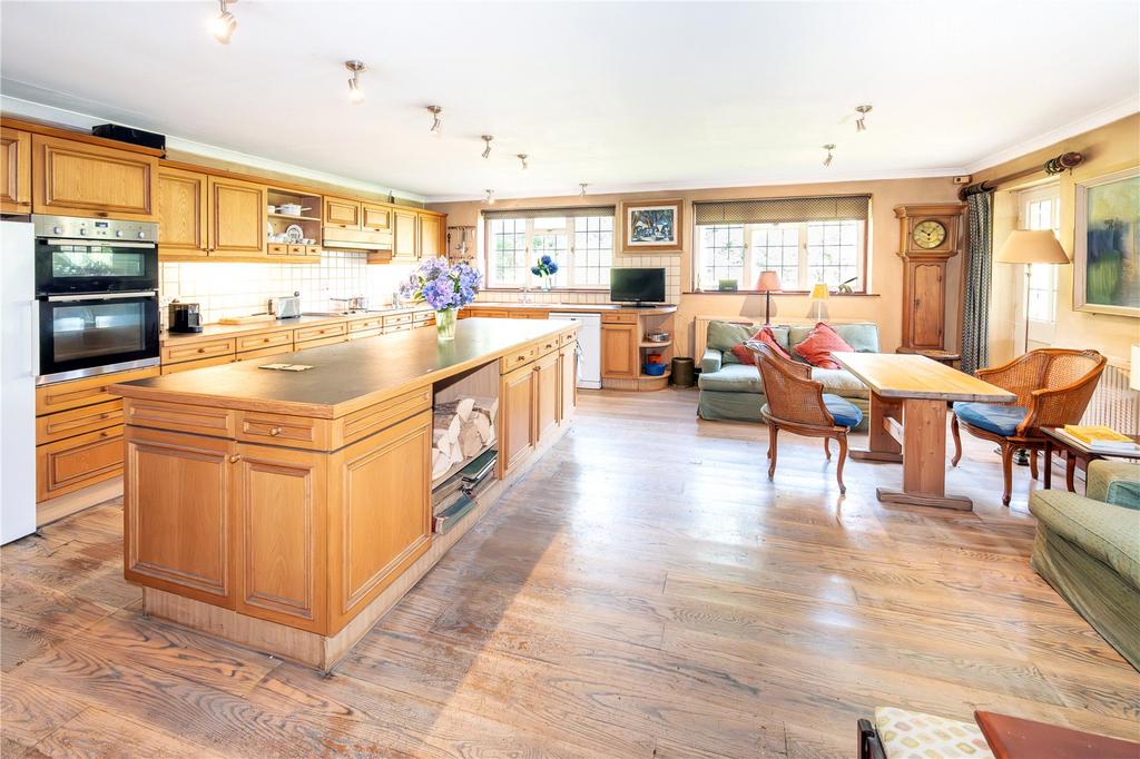 Kitchen/Breakfast