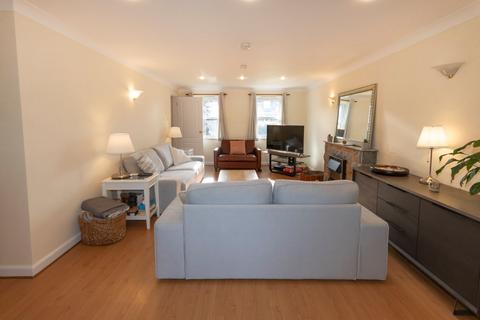 4 bedroom detached house to rent, Rue Des Goddards, Castel, Guernsey