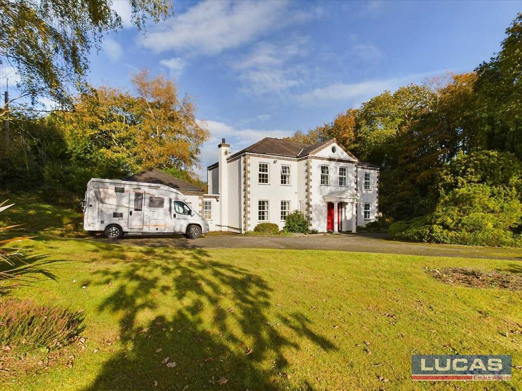 Parc House, Druid Road, Menai Bridge 5 bed detached house for sale £