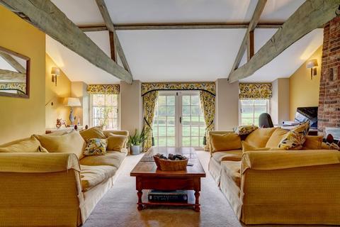 5 bedroom barn conversion for sale - Holverston nr Rockland St. Mary