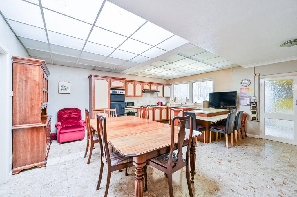 Heathway, Blackheath, London, SE3 3 bed detached house for sale £