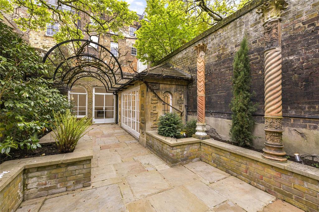 Eaton Terrace, Belgravia 3 bed terraced house for sale £6,000,000