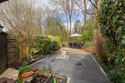 19 Bentsbrook Road, North Holmwood, Dorking, RH5 4HW