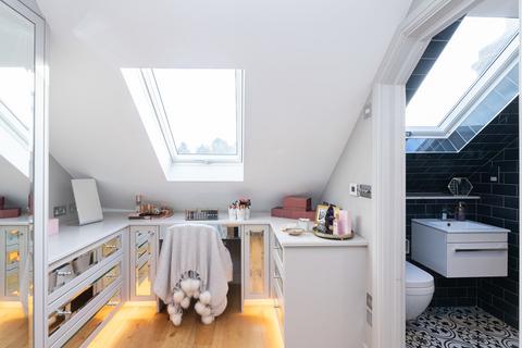 19 Bentsbrook Road, North Holmwood, Dorking, RH5 4HW