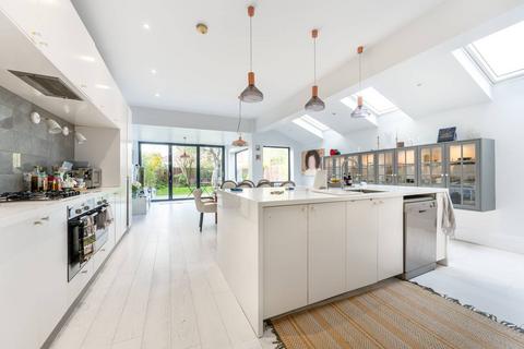5 bedroom semi-detached house for sale - Melrose Avenue, Willesden Green, London, NW2