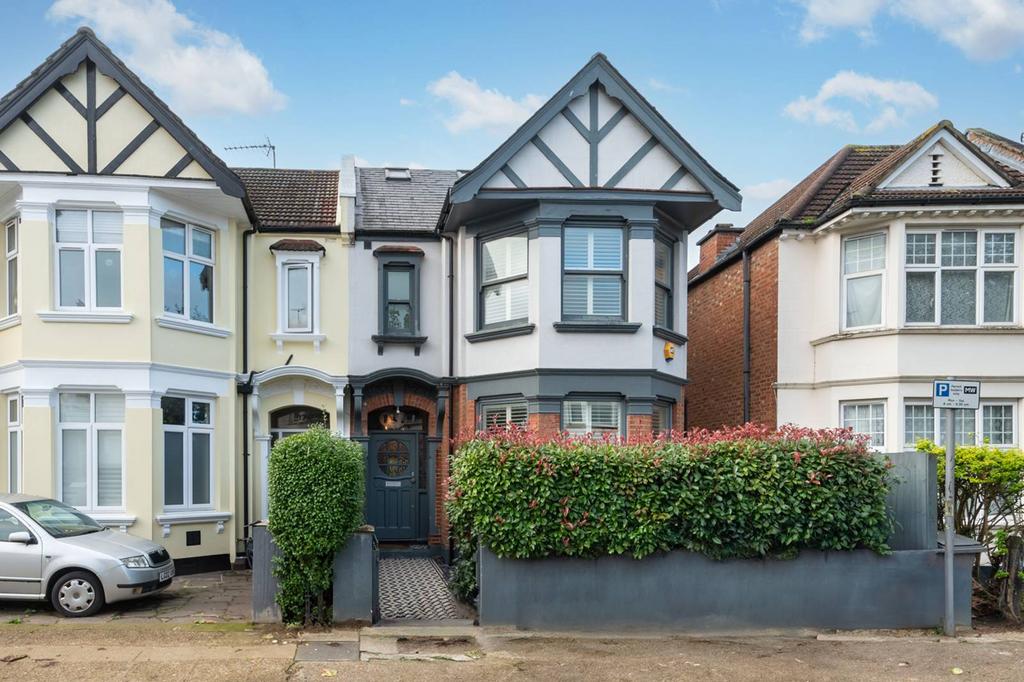 Melrose Avenue, Willesden Green... 5 bed semidetached house for sale