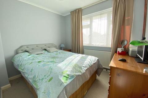 10 Broxburn Road, Warminster, BA12 8EX