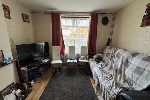 38 Walter Walk, Edgware, HA8 9ES